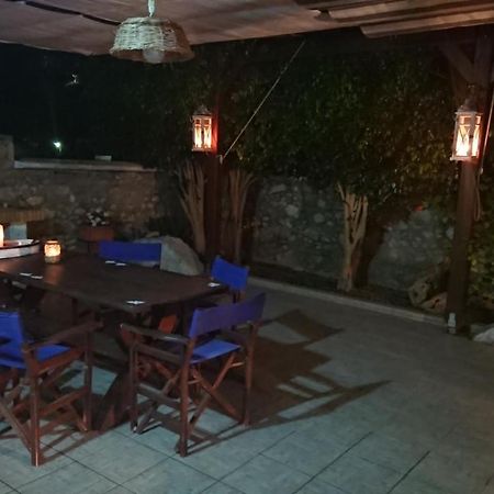Nikolis Vacation House Vrísai Exterior photo